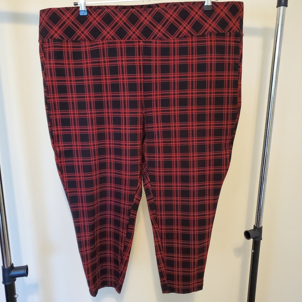 Torrid Red/Black Plaid Pixie Skinny Studio Luxe Ponte High Rise Pant Plus 4(4X)